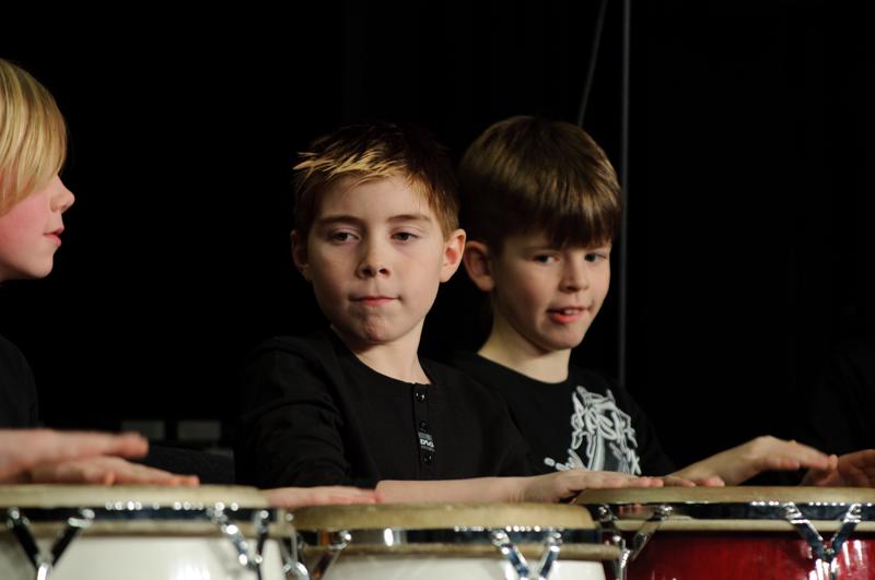  D3C_6351.jpg </br ><small> 2011-01-24 20:15</br >NIKON D300 + 70.0-200.0 mm f/2.8<br /> 200mm 1/160s f/4 ISO 800</small>