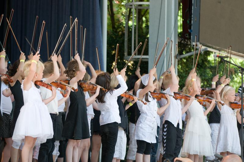  D3C_1047.jpg </br ><small> 2008-06-01 15:18</br >NIKON D300 140mm 1/160s f/4 ISO 200</small>