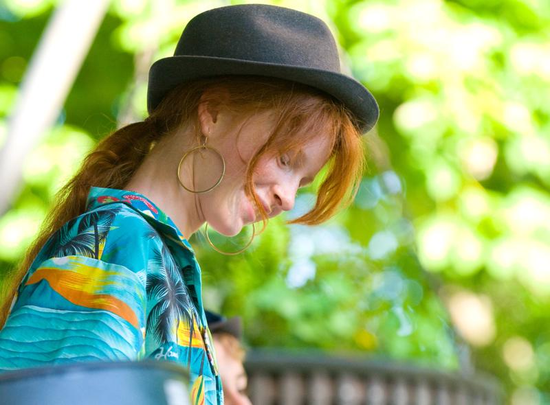  D3C_1154.jpg </br ><small> 2008-06-01 17:32</br >NIKON D300 200mm 1/250s f/5.6 ISO 1000</small>