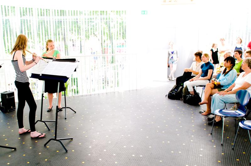  D3C_0970.jpg </br ><small> 2008-06-01 12:48</br >NIKON D300 18mm 1/60s f/5.6 ISO 200</small>