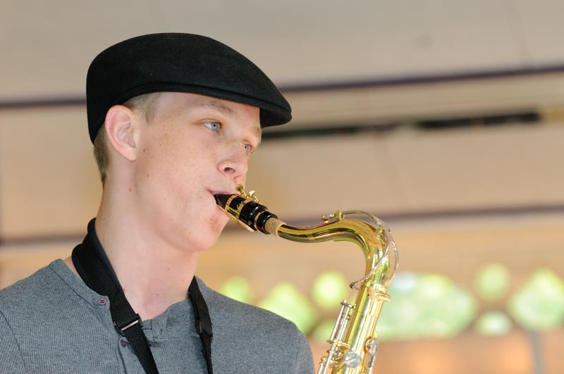  D3C_3106.jpg </br ><small> 2010-06-12 16:46</br >NIKON D300 170mm 1/160s f/5.6 ISO 400</small>