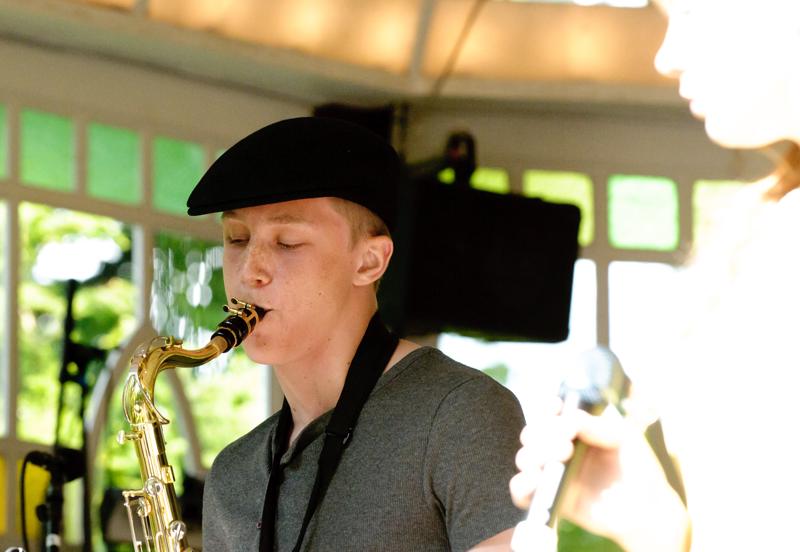  D3C_3125.jpg </br ><small> 2010-06-12 16:51</br >NIKON D300 150mm 1/2000s f/5.6 ISO 800</small>