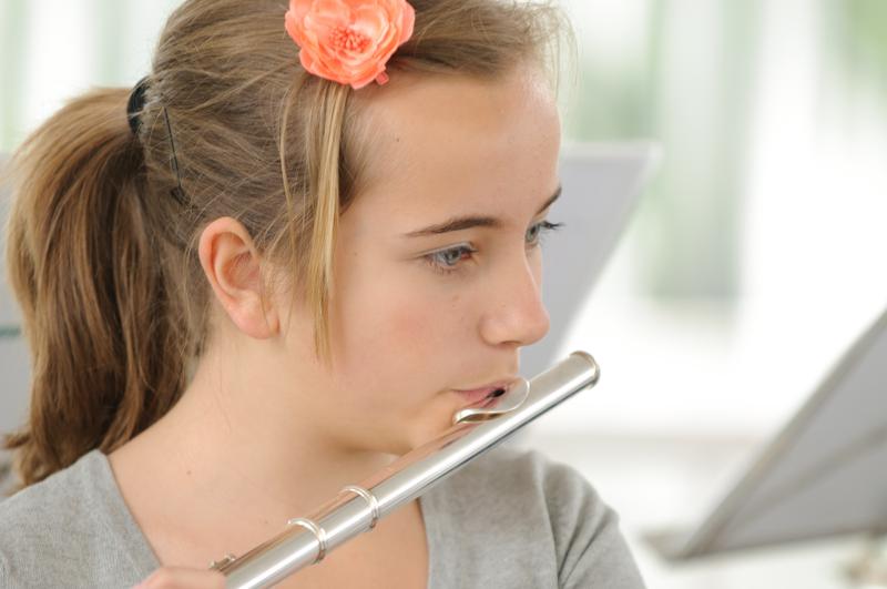  D3C_3193.jpg </br ><small> 2010-06-13 16:58</br >NIKON D300 200mm 1/50s f/4 ISO 400</small>