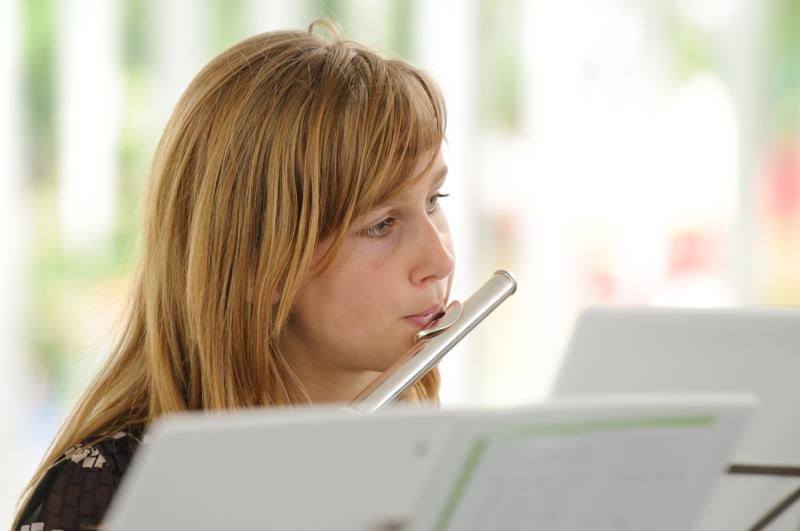  D3C_3237.jpg </br ><small> 2010-06-13 17:24</br >NIKON D300 200mm 1/100s f/4 ISO 640</small>