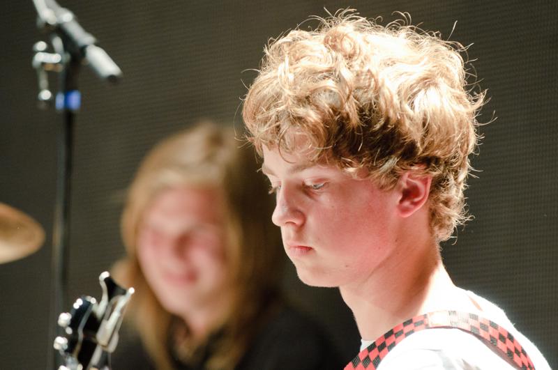  D3C_3437.jpg </br ><small> 2010-06-13 20:48</br >NIKON D300 200mm 1/100s f/4 ISO 1250</small>