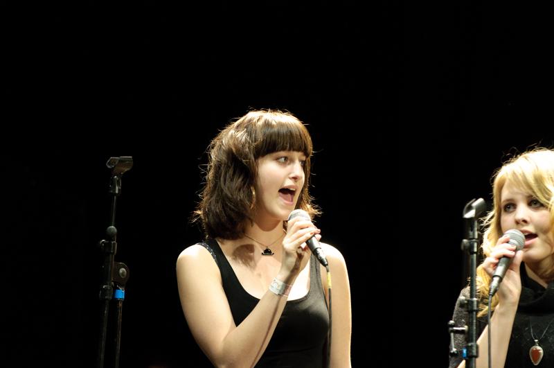  D3C_3466.jpg </br ><small> 2010-06-13 21:04</br >NIKON D300 180mm 1/160s f/4 ISO 1250</small>