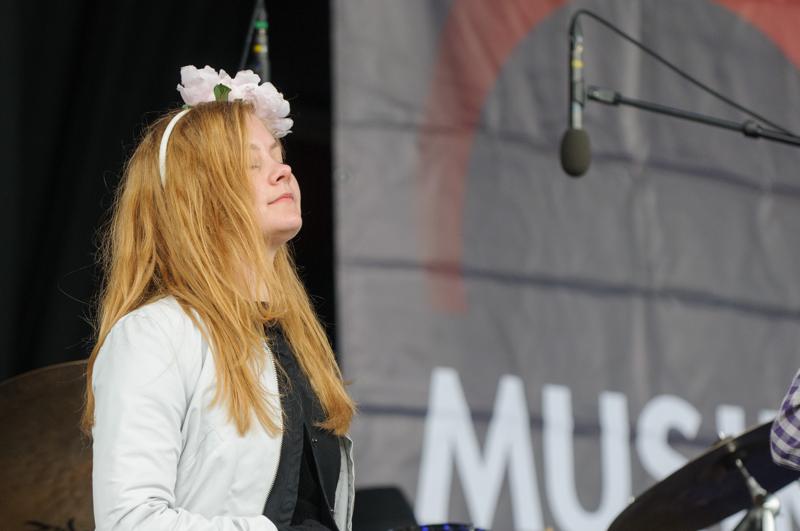  D3C_0622.JPG </br ><small> 2012-04-28 14:16</br >NIKON D300 + 70.0-200.0 mm f/2.8<br /> 135mm 1/500s f/4 ISO 800</small>