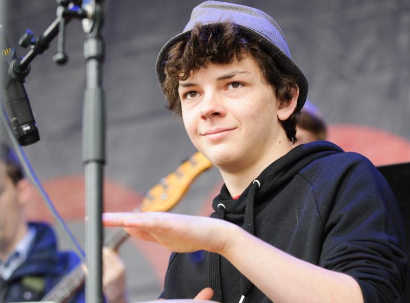  D3C_0686.JPG </br ><small> 2012-04-28 14:42</br >NIKON D300 + 70.0-200.0 mm f/2.8<br /> 98mm 1/500s f/4 ISO 800</small>