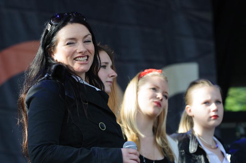  D3C_0820.JPG </br ><small> 2012-04-28 17:01</br >NIKON D300 + 70.0-200.0 mm f/2.8<br /> 116mm 1/1600s f/4 ISO 800</small>