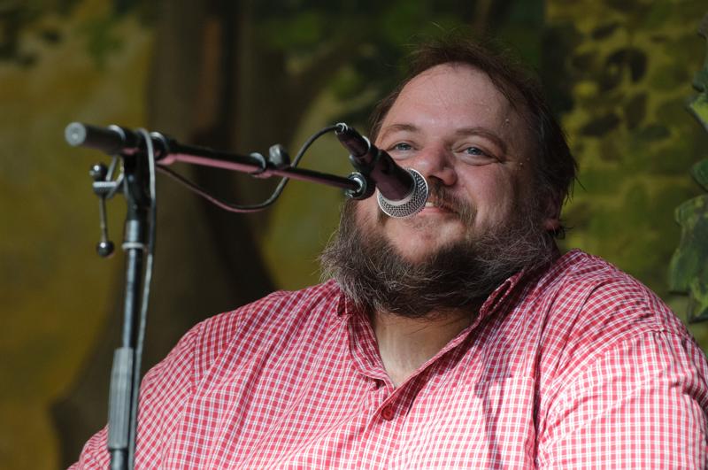  D3C_0828.JPG </br ><small> 2012-04-28 17:08</br >NIKON D300 + 70.0-200.0 mm f/2.8<br /> 200mm 1/1250s f/5.6 ISO 800</small>