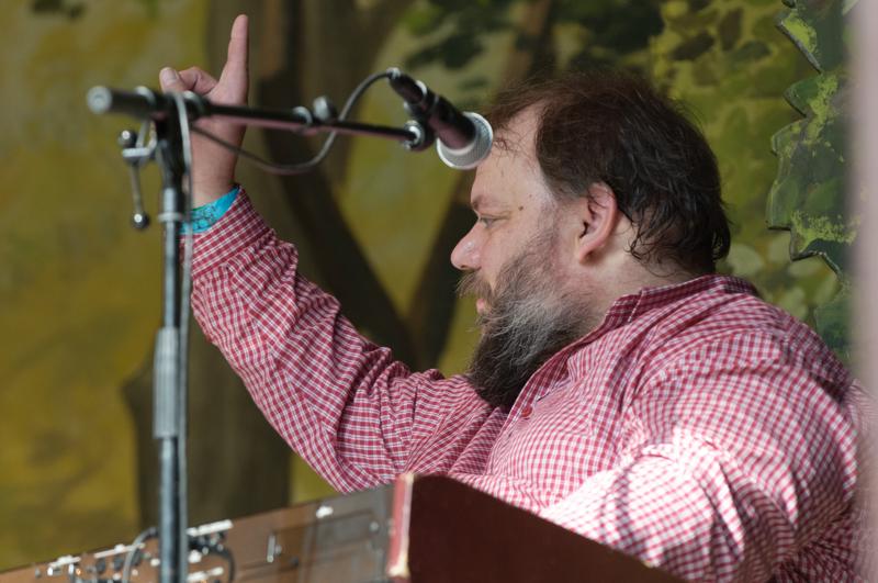  D3C_0830.JPG </br ><small> 2012-04-28 17:08</br >NIKON D300 + 70.0-200.0 mm f/2.8<br /> 200mm 1/1000s f/5.6 ISO 800</small>