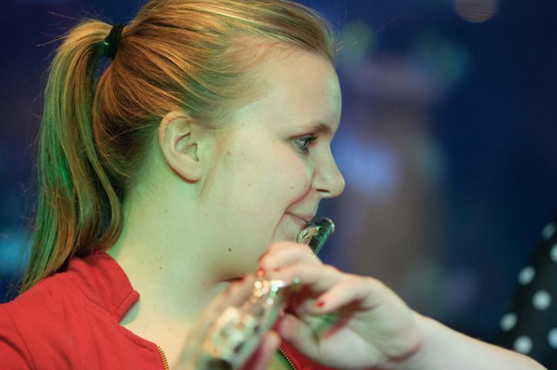  D3C_0939.JPG </br ><small> 2012-04-28 21:15</br >NIKON D300 + 70.0-200.0 mm f/2.8<br /> 116mm 1/80s f/2.8 ISO 2000</small>