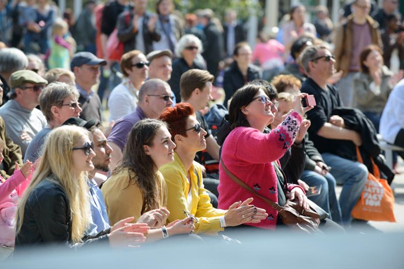  20130504_PB8_5270.JPG </br >Tivoli, 4.-5. Maj 2013</br > <small> 2013-05-04 14:57</br >NIKON D800 + 70.0-200.0 mm f/2.8<br /> 200mm 1/400s f/5.6 ISO 200</small>