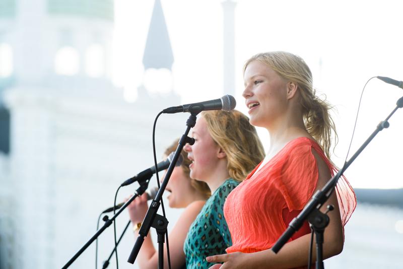  20130504_PB8_5414.JPG </br >Tivoli, 4.-5. Maj 2013</br > <small> 2013-05-04 16:22</br >NIKON D800 + 70.0-200.0 mm f/2.8<br /> 200mm 1/500s f/5.6 ISO 160</small>