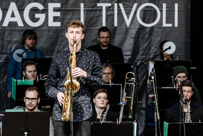  20140503_PB8_9174.JPG </br ><small> 2014-05-03 12:14</br >NIKON D800 + 70.0-200.0 mm f/2.8<br /> 240mm 1/500s f/8 ISO 900</small>