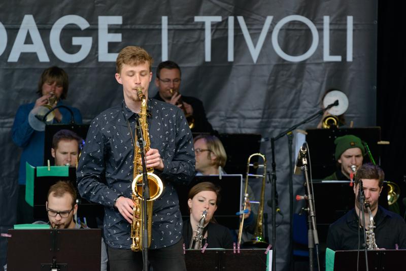  20140503_PB8_9177.JPG </br ><small> 2014-05-03 12:14</br >NIKON D800 + 70.0-200.0 mm f/2.8<br /> 240mm 1/500s f/8 ISO 1100</small>