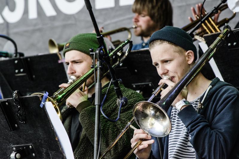  20140503_PB8_9232.JPG </br ><small> 2014-05-03 12:31</br >NIKON D800 + 70.0-200.0 mm f/2.8<br /> 340mm 1/800s f/9 ISO 3200</small>