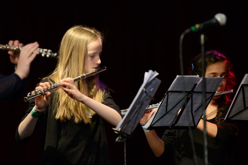  20140504_PB8_9520.JPG </br ><small> 2014-05-04 13:53</br >NIKON D800 + 70.0-200.0 mm f/2.8<br /> 200mm 1/400s f/3.5 ISO 1600</small>