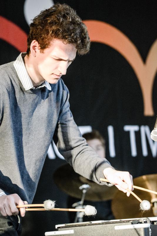  20150502_PB8_7888.JPG </br ><small> 2015-05-02 19:40</br >NIKON D800 + 150.0-600.0 mm f/5.0-6.3<br /> 170mm 1/1000s f/5 ISO 9051</small>