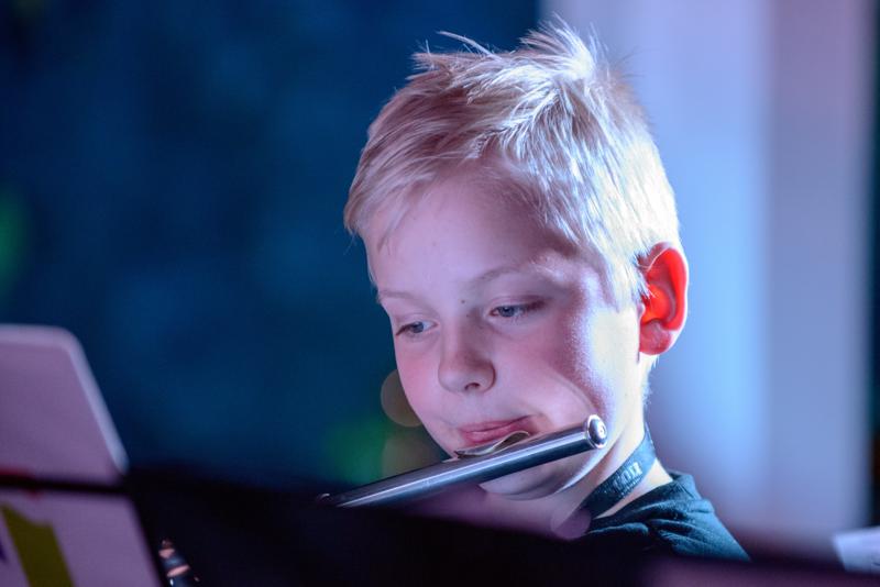  20150502_PB8_7955.JPG </br ><small> 2015-05-02 20:35</br >NIKON D800 + 70.0-200.0 mm f/2.8<br /> 200mm 1/160s f/2.8 ISO 4000</small>