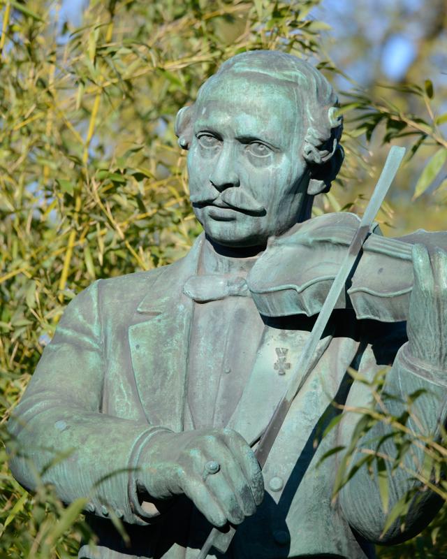  20150502_PB8_7753.JPG </br ><small> 2015-05-02 18:33</br >NIKON D800 + 150.0-600.0 mm f/5.0-6.3<br /> 350mm 1/500s f/6 ISO 250</small>