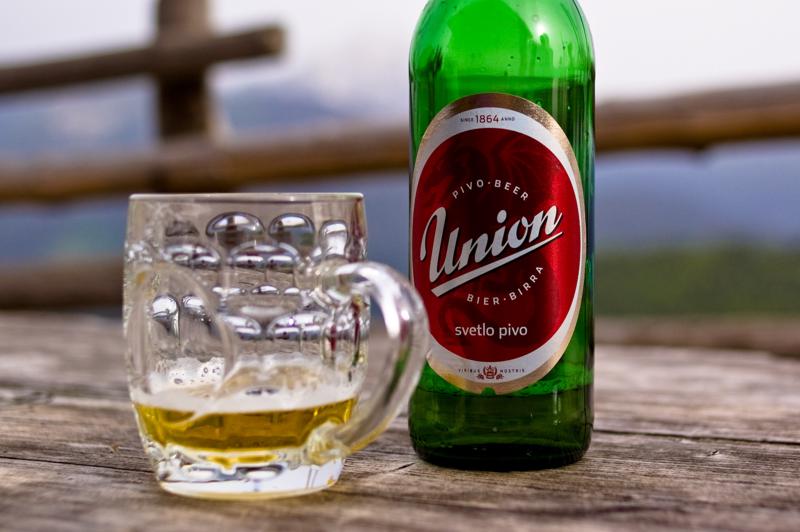  DSC_2165.jpg </br ><small> 2008-05-28 17:31</br >NIKON D70 35mm 1/2500s f/2.8 ISO 250</small>