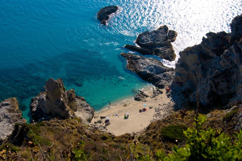  D3C_2048.jpg </br ><small> 2008-07-03 17:32</br >NIKON D300 24mm 1/400s f/8 ISO 200</small>