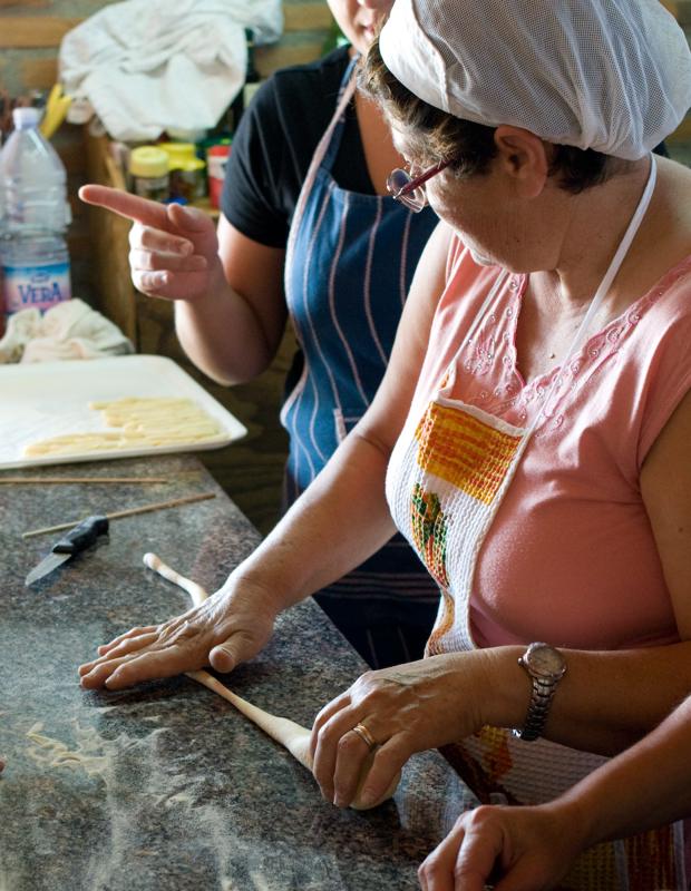  D3C_2212.jpg </br ><small> 2008-07-04 16:09</br >NIKON D300 35mm 1/100s f/4 ISO 800</small>