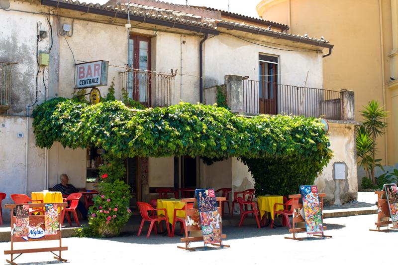  D3C_2010.jpg </br ><small> 2008-07-03 12:28</br >NIKON D300 35mm 1/80s f/5.6 ISO 100</small>