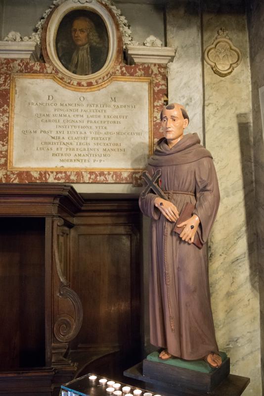  20120928_PB8_1380.JPG </br ><small> 2012-09-28 11:41</br >NIKON D800 + 24.0-70.0 mm f/2.8<br /> 24mm 1/60s f/2.8 ISO 6400</small>