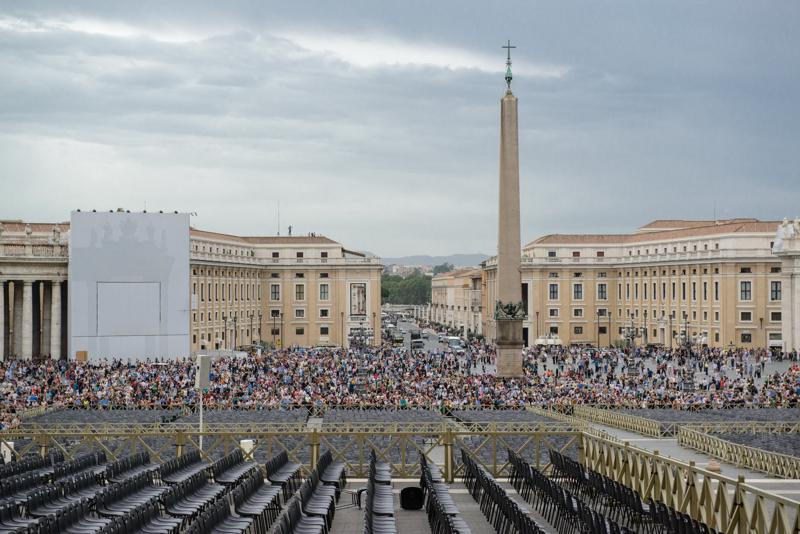  20120930_PB8_1615.JPG </br ><small> 2012-09-30 11:55</br >NIKON D800 + 24.0-70.0 mm f/2.8<br /> 70mm 1/1000s f/5.6 ISO 400</small>