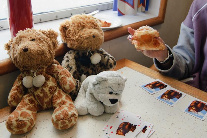  D3C_3441.jpg </br ><small> 2008-08-05 09:40</br >NIKON D300 24mm 1/60s f/5.6 ISO 200</small>