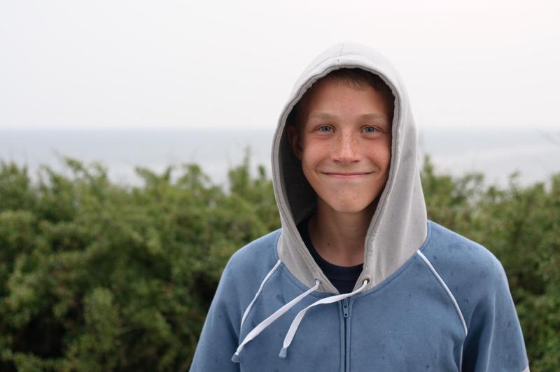  D3C_3600.jpg </br ><small> 2008-08-07 19:07</br >NIKON D300 35mm 1/80s f/2.8 ISO 400</small>