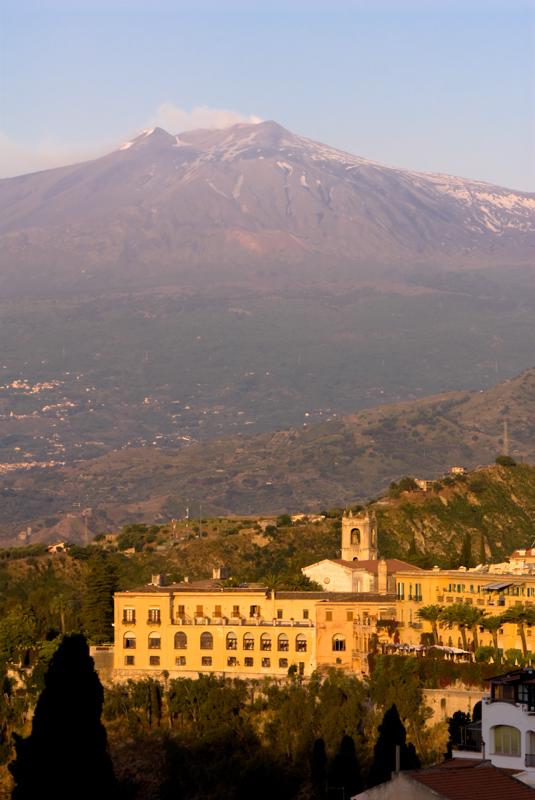  D2C_7844.jpg </br ><small> 2008-05-05 06:33</br >NIKON D200 105mm 1/180s f/5.6 ISO 100</small>