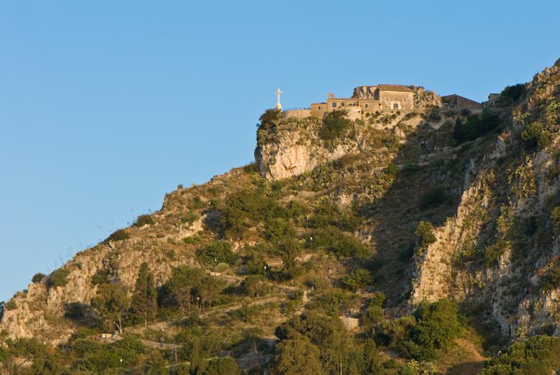  D2C_7849.jpg </br ><small> 2008-05-05 06:34</br >NIKON D200 105mm 1/160s f/5.6 ISO 100</small>