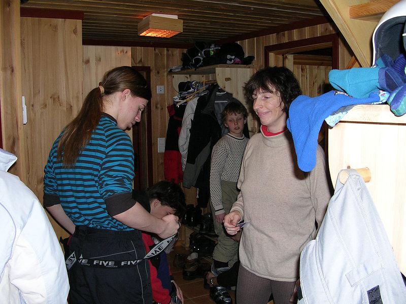  DSCN0823.JPG </br >          </br > <small> 2006-02-24 10:36</br >E3200 5.8mm 10/601s f/2.8 ISO 65</small>