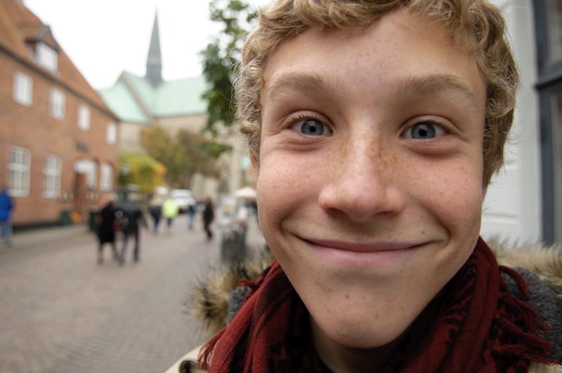  D3C_4922.jpg </br ><small> 2008-10-13 12:37</br >NIKON D300 17mm 1/250s f/4 ISO 400</small>