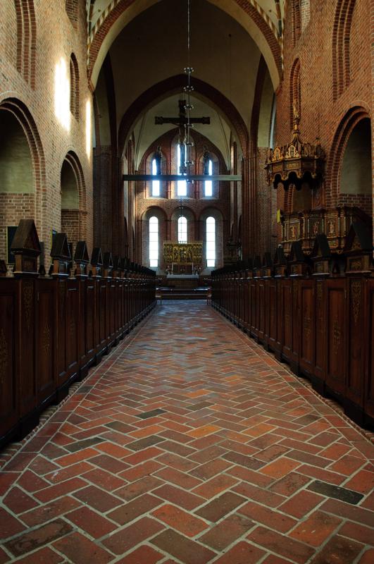  D3C_4985.jpg </br ><small> 2008-10-14 14:01</br >NIKON D300 17mm 1/40s f/4 ISO 800</small>