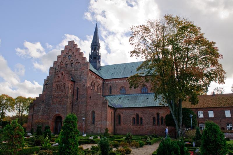  D3C_5001.jpg </br ><small> 2008-10-14 14:23</br >NIKON D300 17mm 1/250s f/8 ISO 200</small>