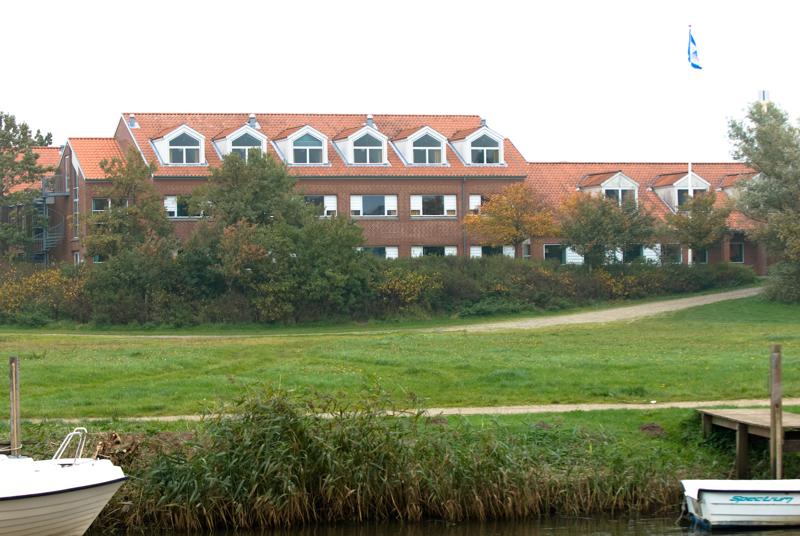  D2C_8231.jpg </br ><small> 2008-10-13 15:08</br >NIKON D200 70mm 1/125s f/4 ISO 200</small>