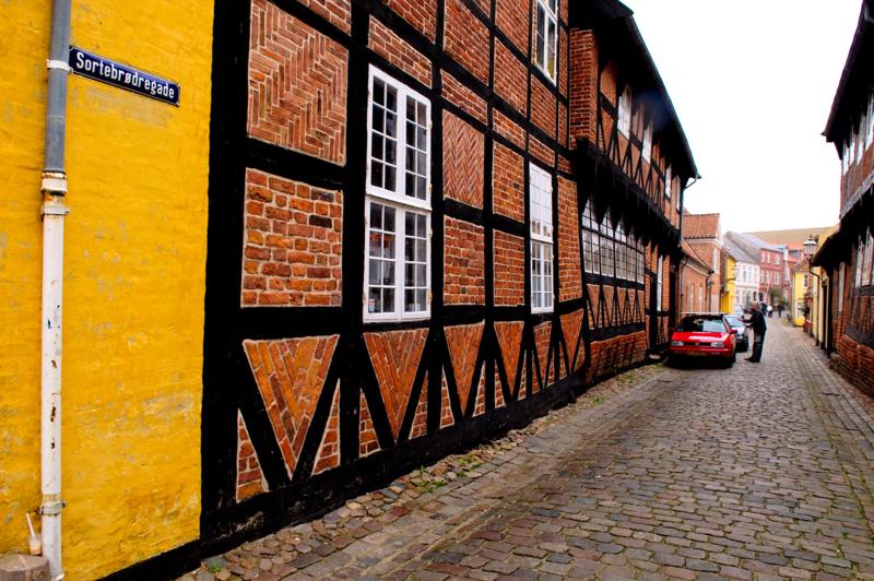  D3C_4916.jpg </br ><small> 2008-10-13 12:29</br >NIKON D300 17mm 1/50s f/8 ISO 400</small>