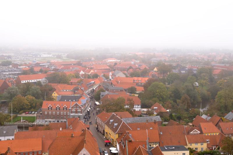  D3C_4932.jpg </br ><small> 2008-10-13 13:03</br >NIKON D300 32mm 1/250s f/5.6 ISO 200</small>