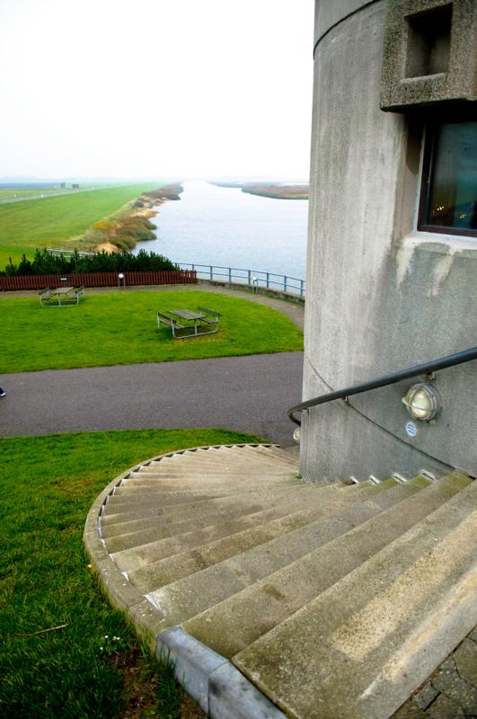  D3C_4978.jpg </br ><small> 2008-10-13 18:22</br >NIKON D300 17mm 1/40s f/2.8 ISO 800</small>