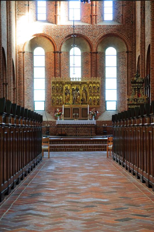  D3C_4992.jpg </br ><small> 2008-10-14 14:03</br >NIKON D300 55mm 1/40s f/2.8 ISO 800</small>